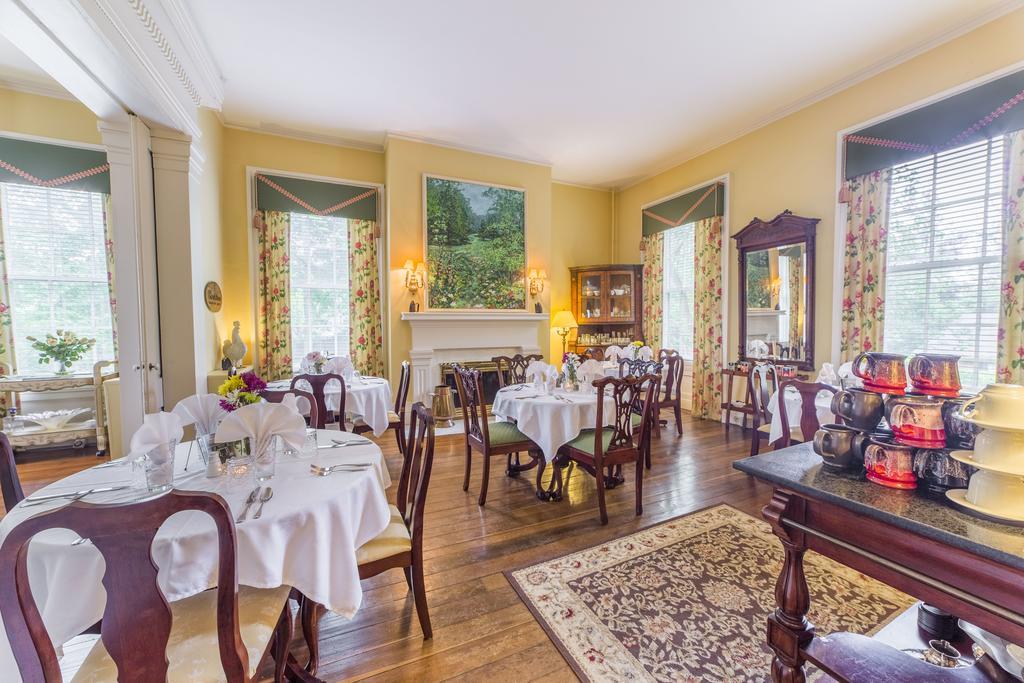 Bourbon Manor Bed & Breakfast Inn Bardstown Esterno foto
